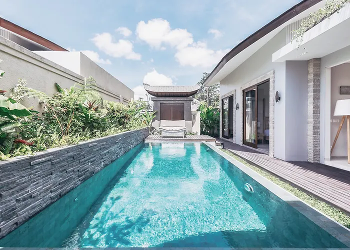 Daun Lebar Villas